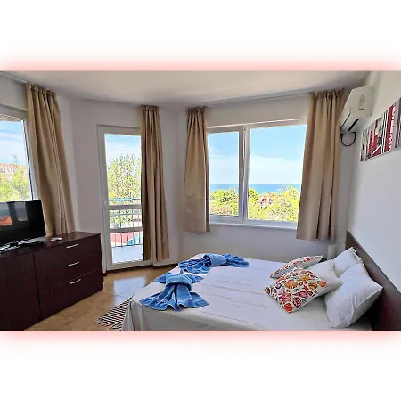 Avrora Studio's Διαμέρισμα Byala (Varna)