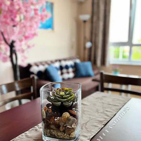 Avrora Studio's Apartment